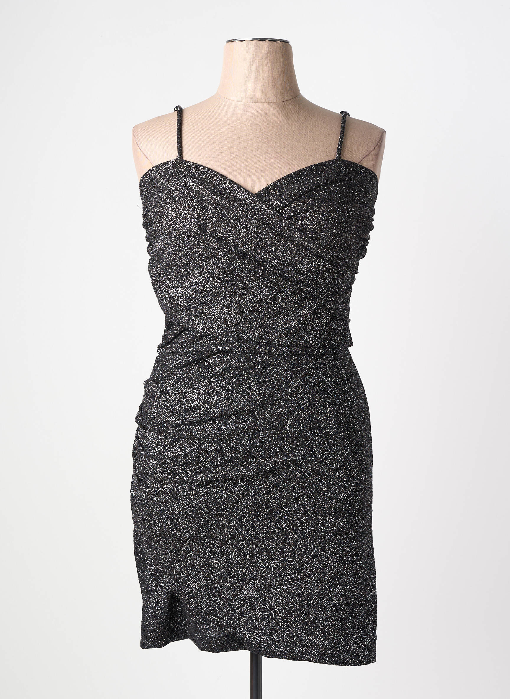 Robe courte coupe cintrée fines bretelles noir AMY&CLO femme