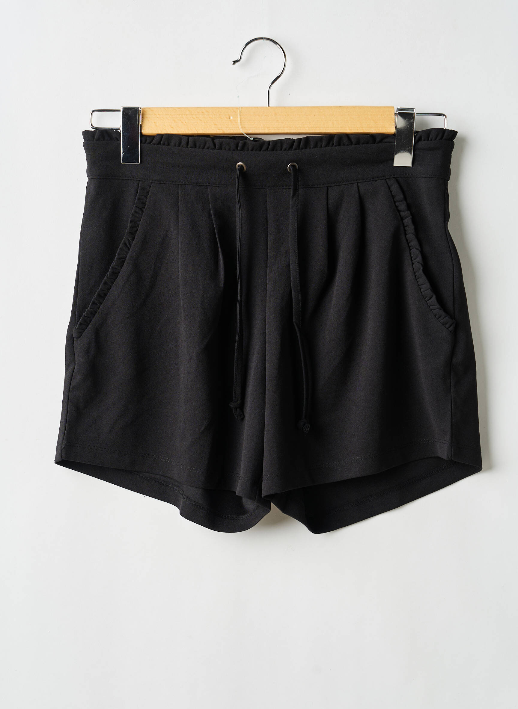 Short coupe droite noir JACQUELINE DE YONG femme