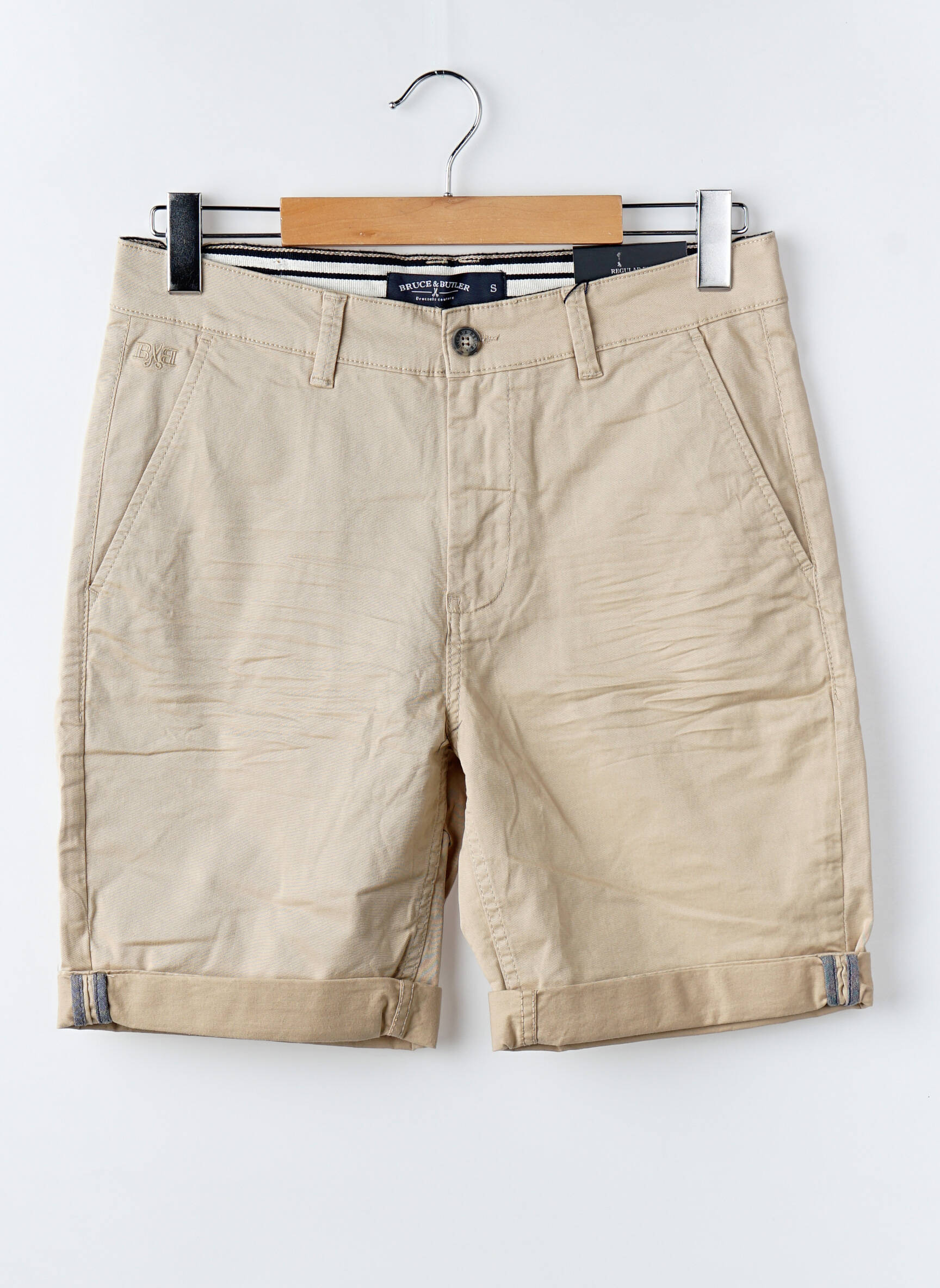 Short beige BRUCE & BUTLER  homme