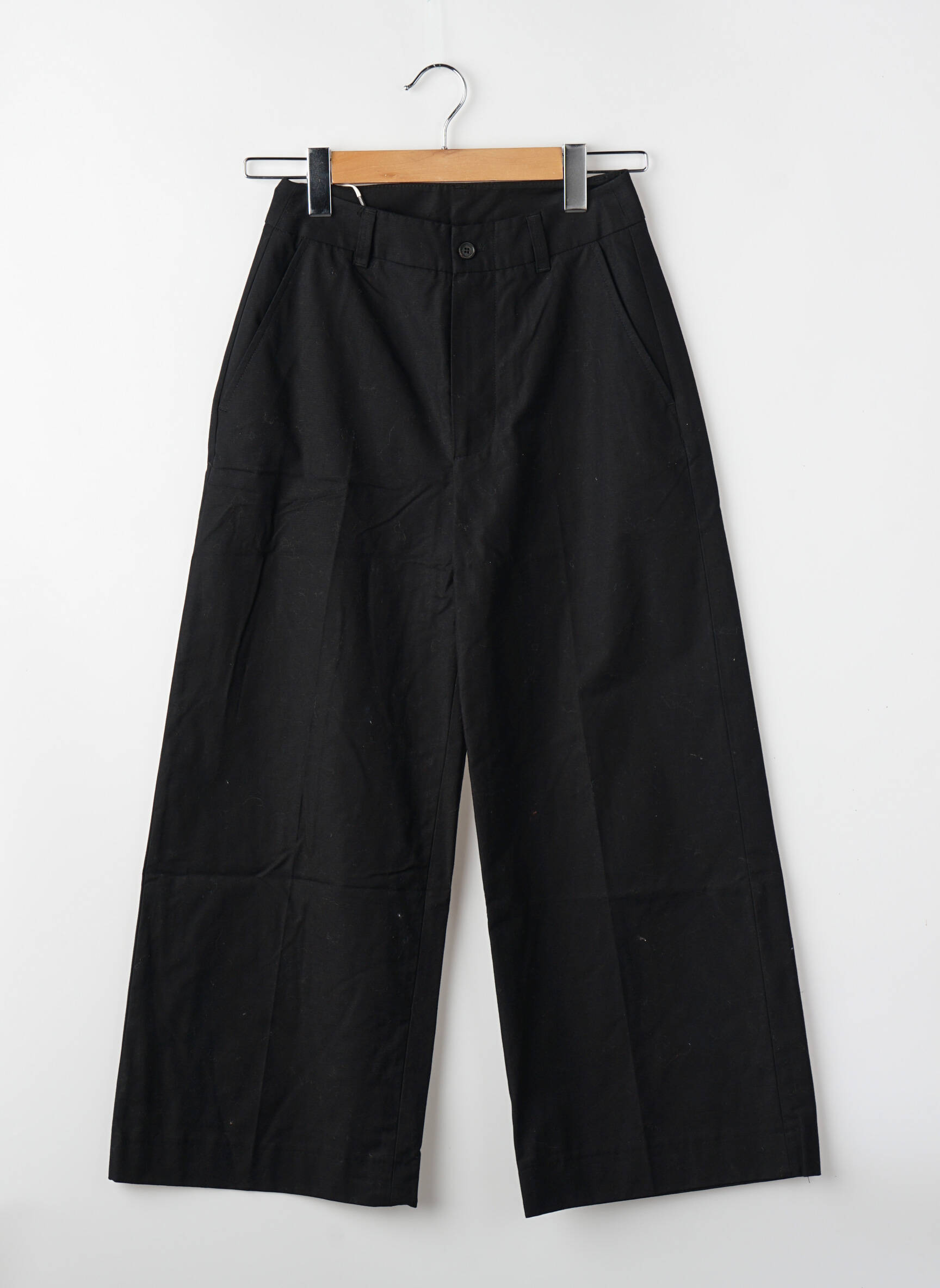 Pantalon 7/8 noir YUGEN femme