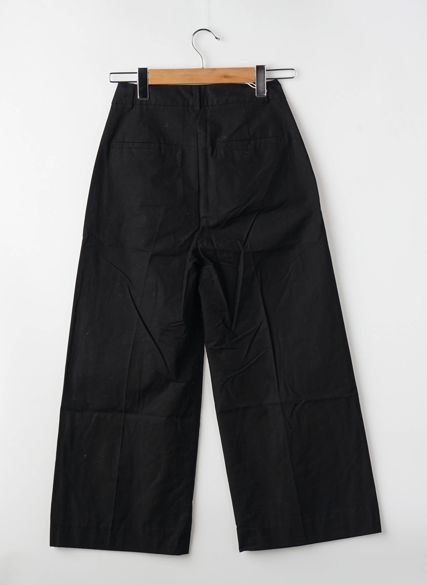 Pantalon 7/8 noir YUGEN femme