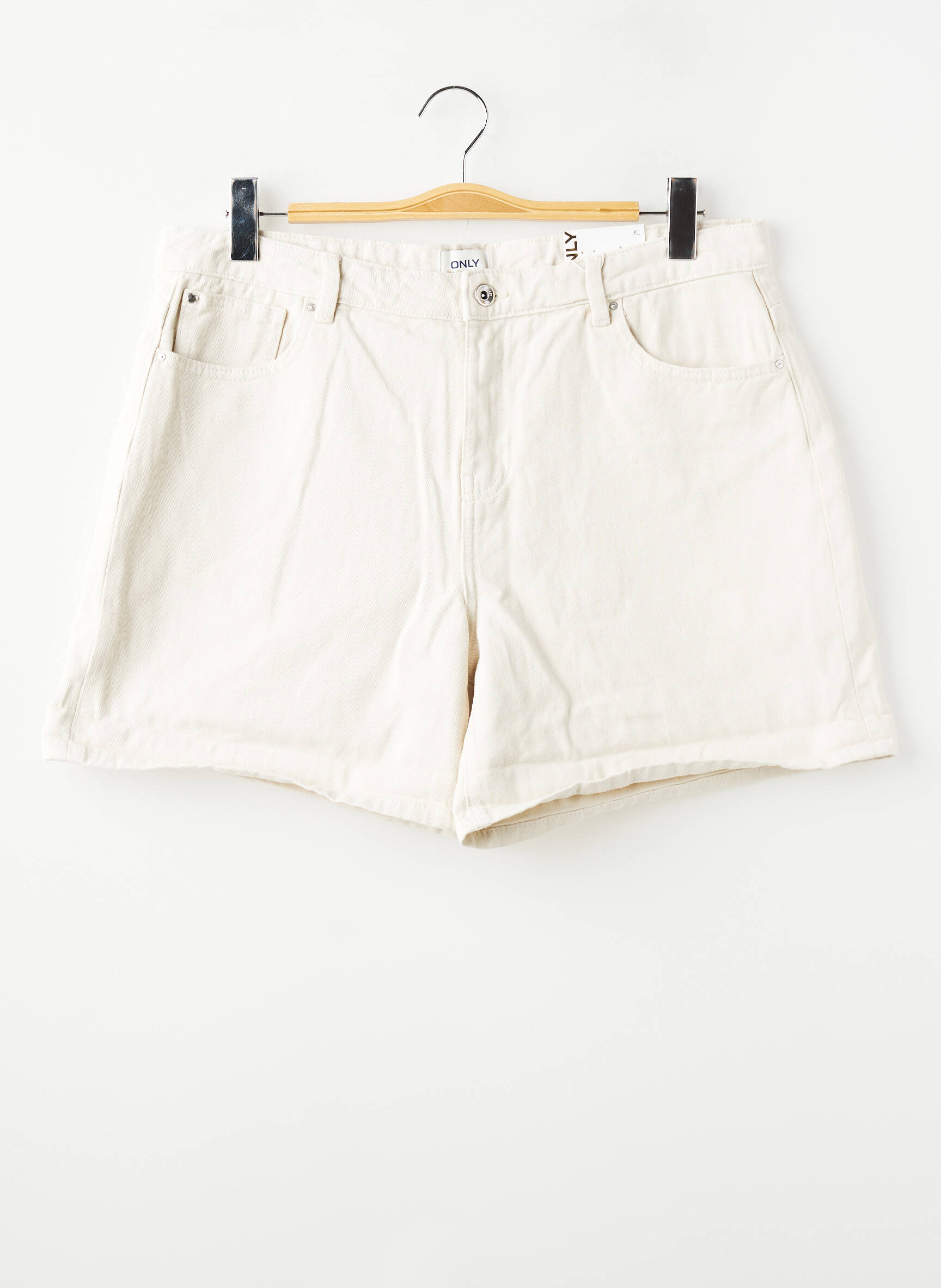 Short coupe droite beige ONLY femme